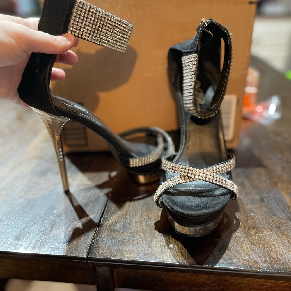 Wild rose heels